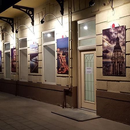 Premier Inn Apartments Budapest Exteriör bild